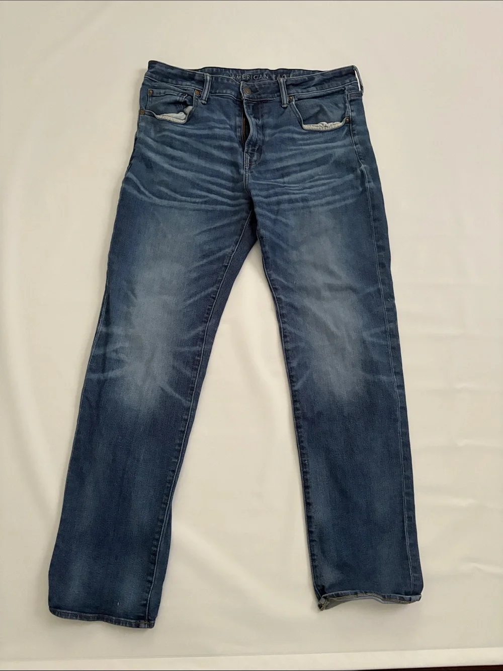 American Eagle Outfitters Men's Blue Washed Straight Jeans